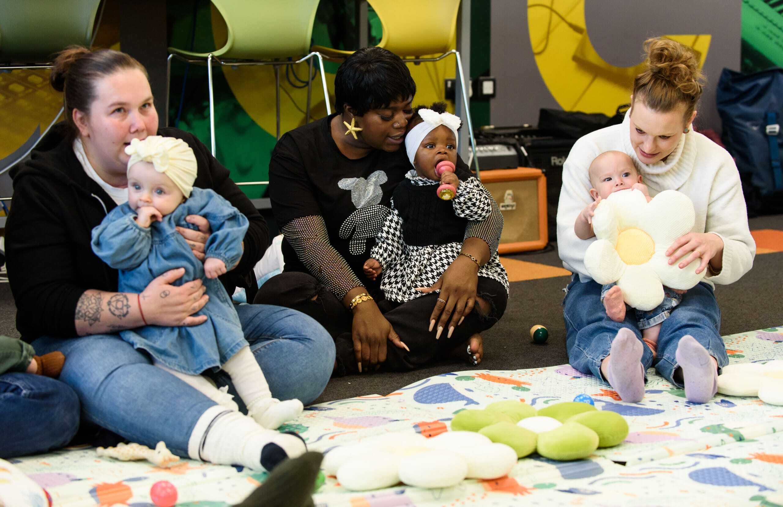 Credits: Breathe Melodies for Mums by Breathe Arts Health Research. Photo by Richard Eaton.